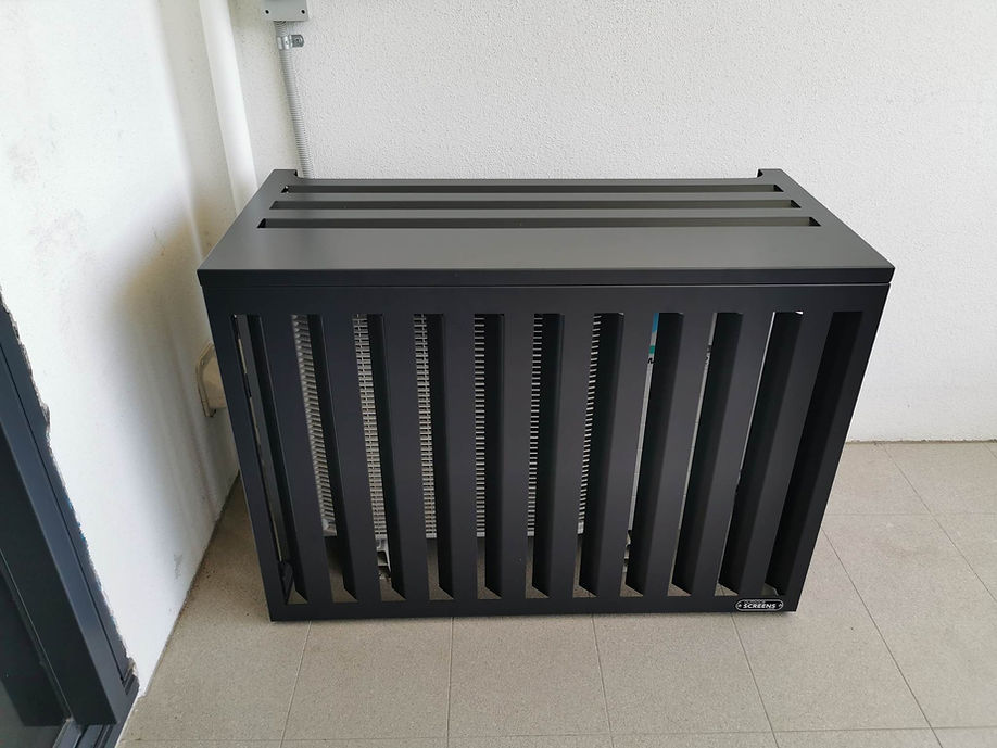 Capri Large Black H1200 x W1120 x D550